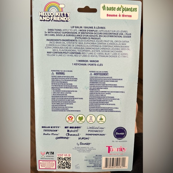 Hello Kitty cosmetic set NWT - Picture 2 of 2